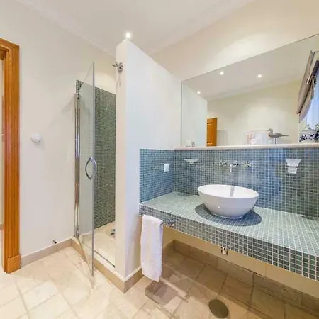 Sleeps 8 Pool Air Con T774088 Vila *