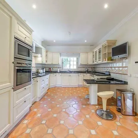 Vila Sleeps 8 Pool Air Con T774088 Quinta do Lago
