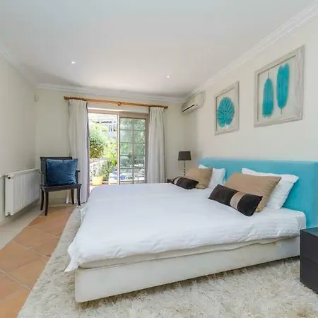 Sleeps 8 Pool Air Con T774088
